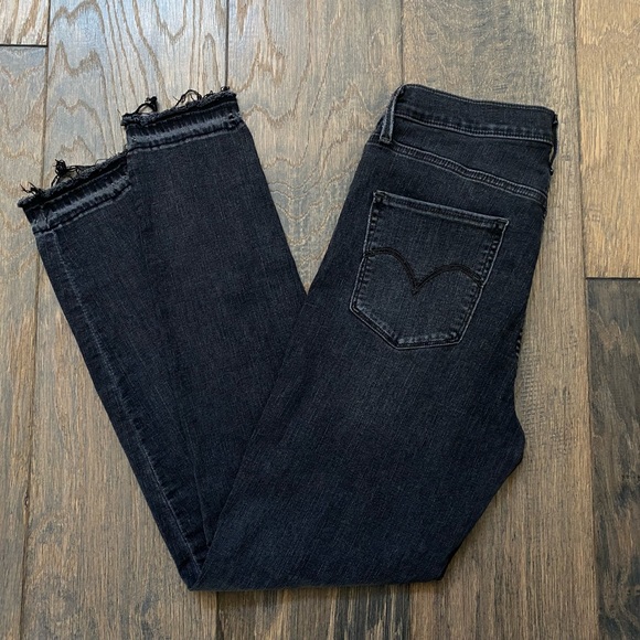 W29 L30 Black Levi’s - Picture 4 of 13